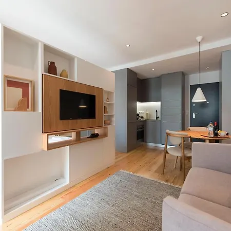 Tripas-coracao, Almada Charming Center