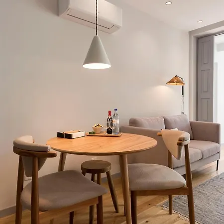 Tripas-coracao, Almada Charming Center