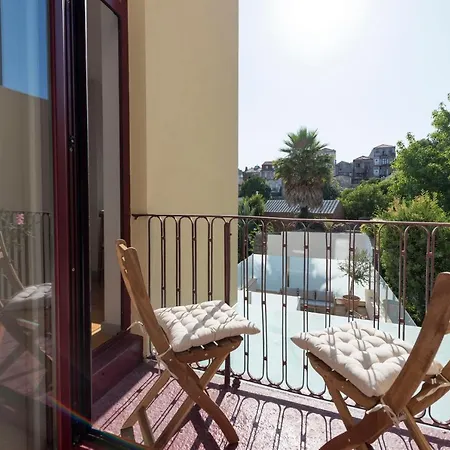 Apartman Tripas-coracao, Almada Charming Center