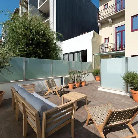 Tripas-coracao, Almada Charming Center Porto