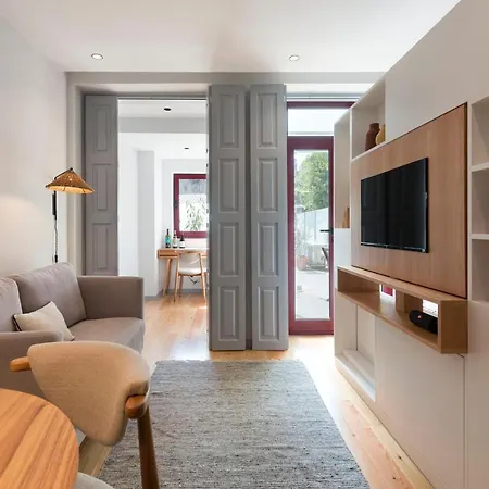 Apartament Tripas-coracao, Almada Charming Center *