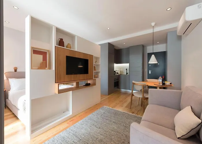 Tripas-coracao, Almada Charming Center