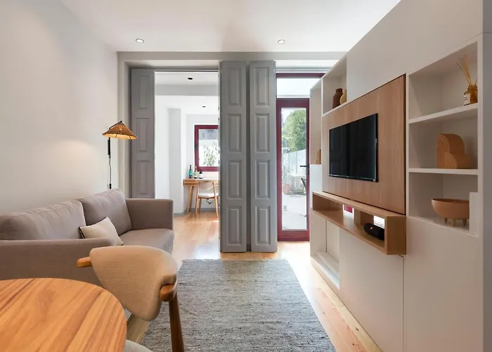 شقة Tripas-coracao, Almada Charming Center *